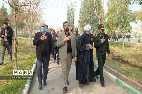 حرکت دسته عزاداری به‌مناسبت شهادت حضرت فاطمه زهرا(س) در شهرستان قرچک