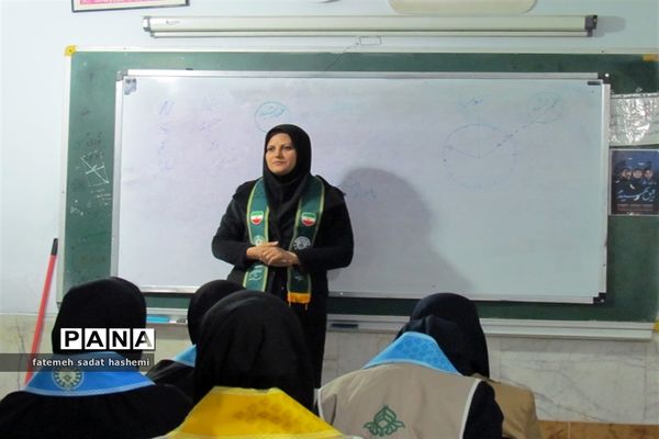 برگزاری کارگاه آموزشی تشکیلات ویژه یاورمربیان ناحیه 3 شیراز