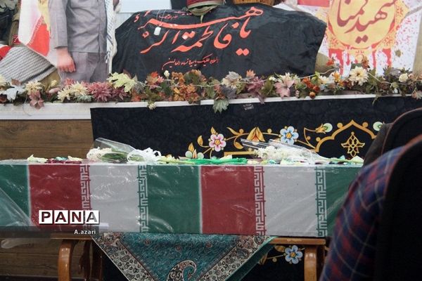 تشیع پیکر مطهر شهید گمنام در شهرکرد