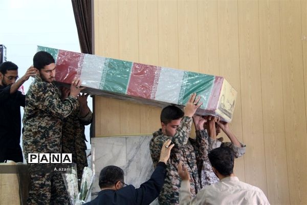 تشیع پیکر مطهر شهید گمنام در شهرکرد