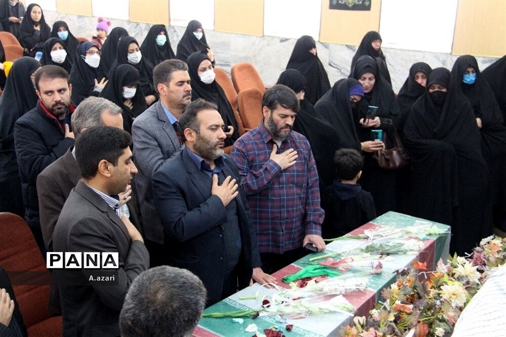 تشیع پیکر مطهر شهید گمنام در شهرکرد