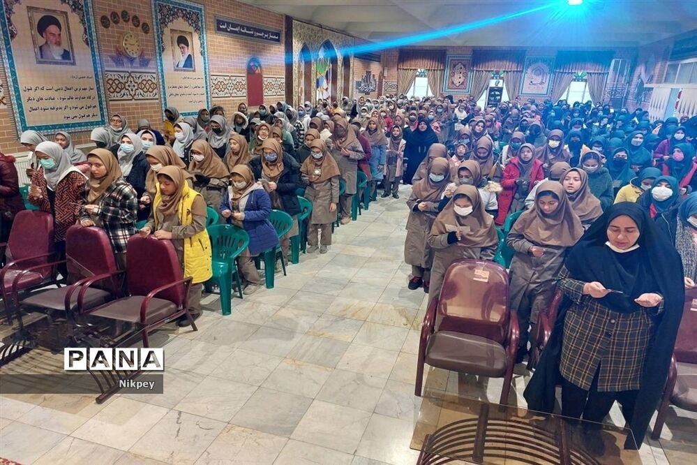 گرامیداشت سالروز شهادت حضرت فاطمه زهرا(س) در دبیرستان شاهد حجاب منطقه ۱۳