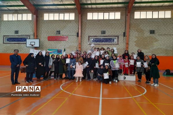 برگزاری مسابقات جشنواره مادر و دختردر ناحیه 2 شیراز