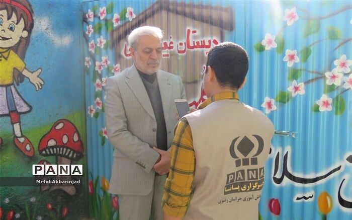 حضور دانش‌آموزان در جهاد تبیین بسیار موثر است