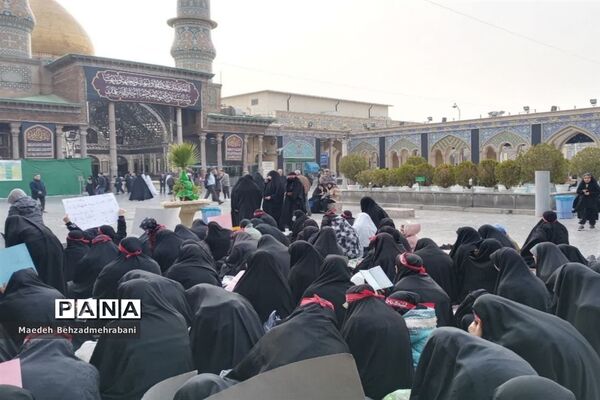 حضور بانوان انقلابی شهرستان قرچک در حرم مقدس حضرت عبدالعظیم حسنی(ع)