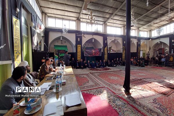 حضور کاروان خدمت شهرستان نایین در شهر انارک