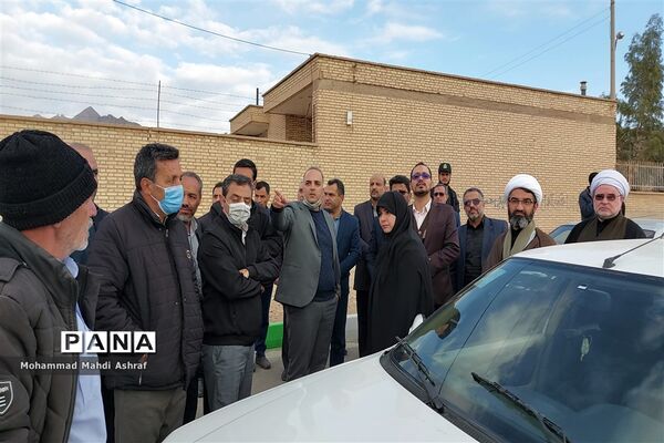 حضور کاروان خدمت شهرستان نایین در شهر انارک