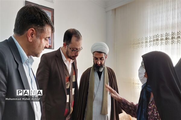 حضور کاروان خدمت شهرستان نایین در شهر انارک