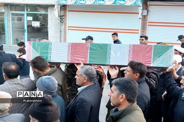 تشییع پیکر مطهر شهید گمنام در شهر بن