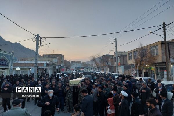 تشییع پیکر مطهر شهید گمنام در شهر بن