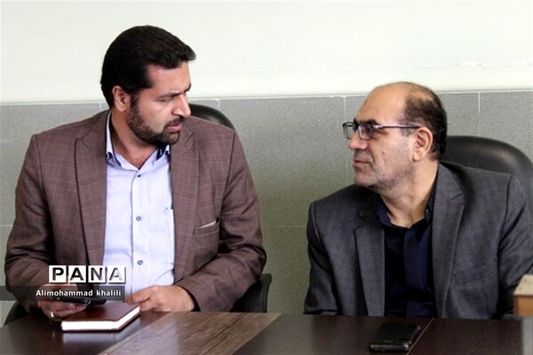 نشست هم اندیشی تشییع و تدفین شهید گمنام در محل اداره‌کل آموزش و پرورش فارس
