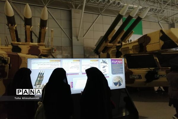 اردوی راهیان پیشرفت و بازدید از پارک ملی هوا فضا با حضور معاونان پرورشی شهرستان قدس