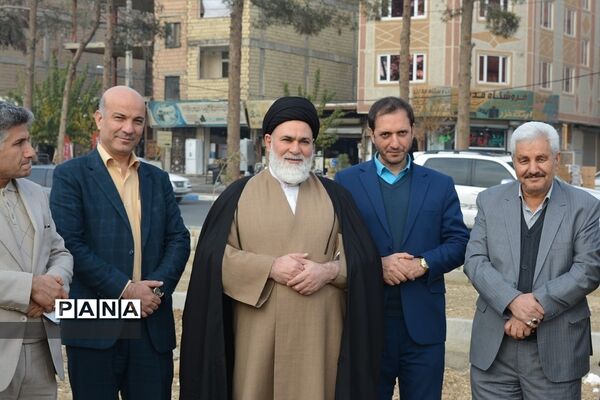 آیین کلنگ‌زنی مدرسه خیرساز ۶ کلاسه در منطقه بهارستان 2