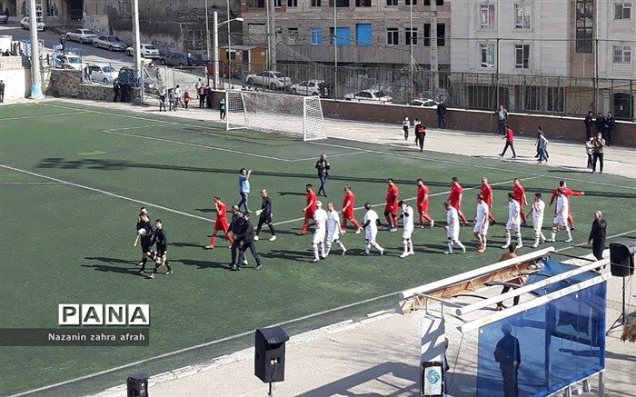 محرومیت ۶ ماهه یک داور و محکومیت مربی تیم نساجی مازندران
