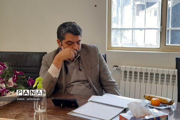 گفتگوی تخصصی معاون پرورشی اداره‌کل آموزش و پرورش شهرستان‌های استان تهران با کارکنان تربیتی رودهن
