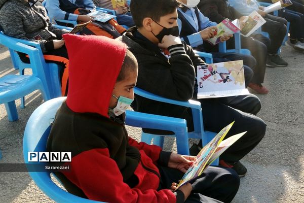 برگزاری مراسم  «پله پله تا نور» با هدف ترویج اهدای کتاب به مساجد در ناحیه ۲ اهواز