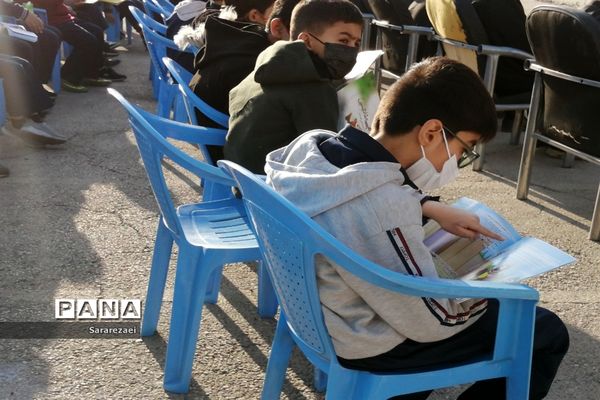 برگزاری مراسم  «پله پله تا نور» با هدف ترویج اهدای کتاب به مساجد در ناحیه ۲ اهواز