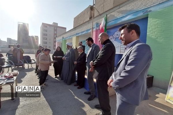 برگزاری مراسم  «پله پله تا نور» با هدف ترویج اهدای کتاب به مساجد در ناحیه ۲ اهواز