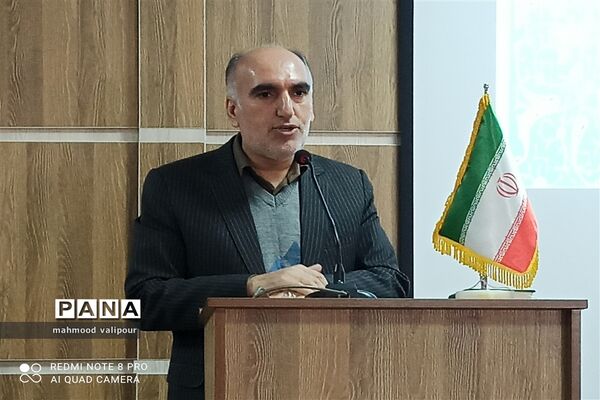 تقدیر از دانش‌آموزان برتر و برگزیده استثنایی قزوین