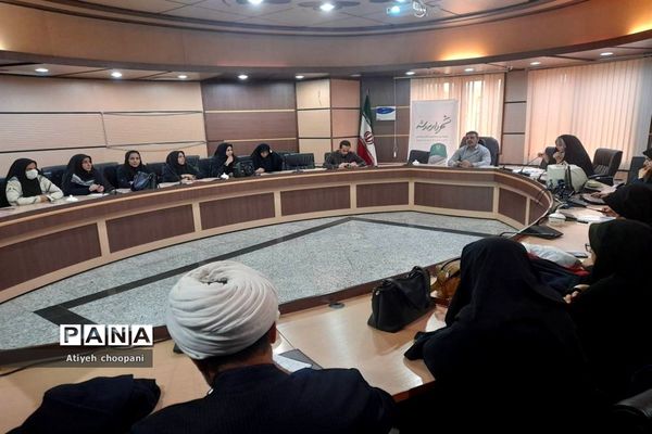 جلسه طرح شهردار مدرسه و اجرای آن در ۲۴ مدرسه منتخب منطقه ۱۴