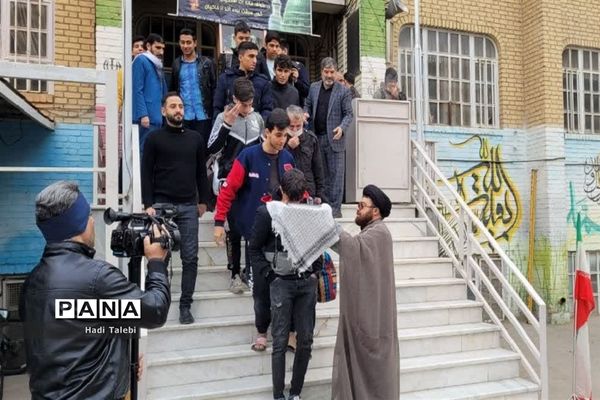 اعزام نخستین گروه از دانش‌آموزان قم به اردوی راهیان نور