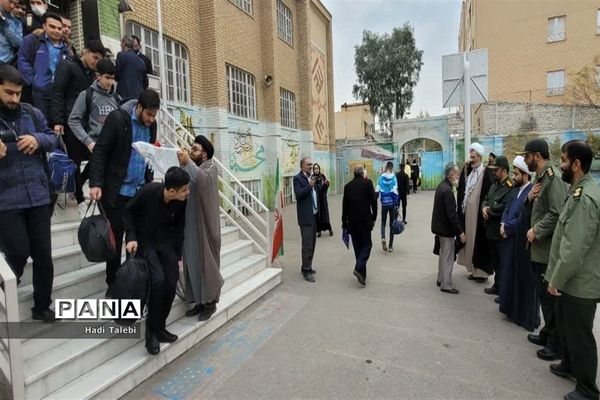 اعزام نخستین گروه از دانش‌آموزان قم به اردوی راهیان نور