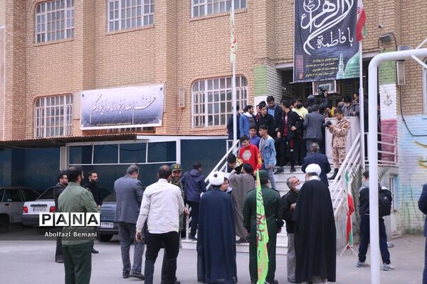 اعزام نخستین گروه از دانش‌آموزان قم به اردوی راهیان نور