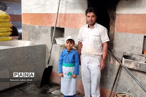 اردوی نانوایی توسط دانش‌آموزان دبستان هموطن ۲ رودهن