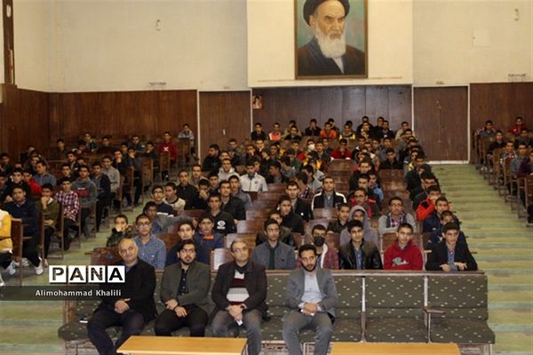 برگزاری اردوی راهیان پیشرفت ویژه دانش‌آموزان عشایر استان فارس