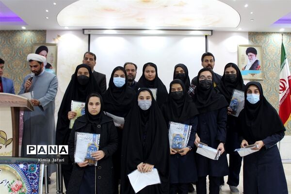 برگزاری مراسم تقدیر از دختران برگزیده مسابقات فرهنگی هنری کاشمر