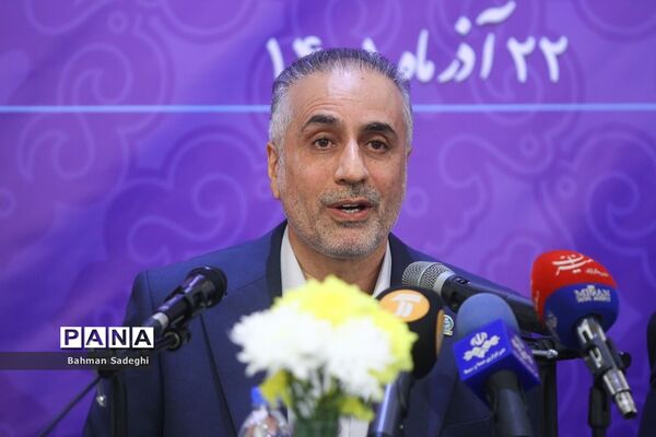 نشست خبری رئیس پارک علم و فناوری دانشگاه تهران