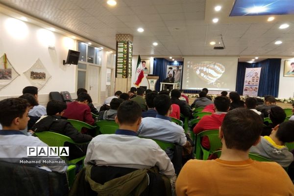 اردوی مرحله اول درس آمادگی دفاعی در دبیرستان متوسطه دوم امام حسین (ع) کاشمر