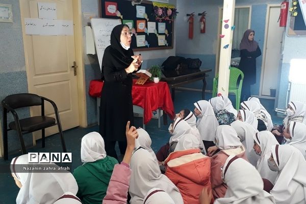 برگزاری کارگاه آموزشی روش‌های تحقیق درست در مدارس رودهن