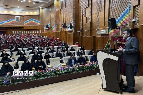 برگزاری همایش موسسان، مدیران و مربیان کودکستان‌های نواحی سه گانه کرمانشاه
