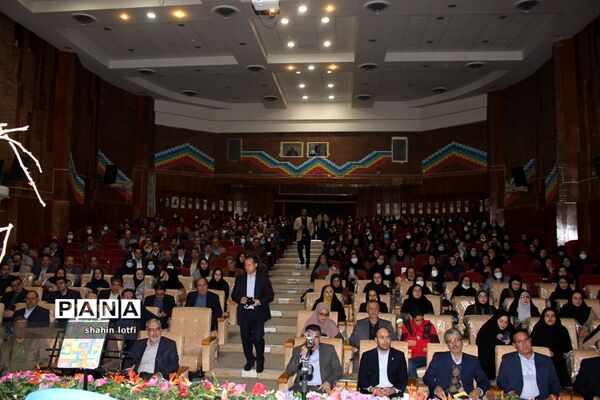 آیین تقدیر از پژهشگران برتر کشوری استان کرمانشاه