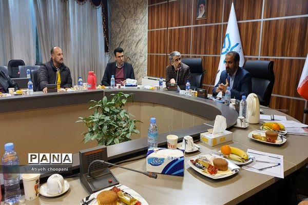 نشست هم‌اندیشی مدیران و کارشناسان کانون‌های فرهنگی تربیتی