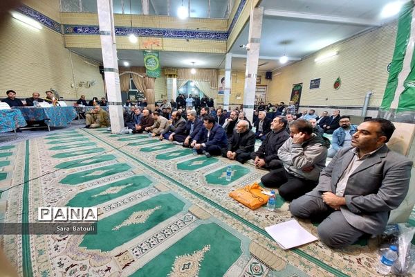 نشست صمیمانه بررسی مشکلات محلات ۱۸ گانه منطقه ۱۸ شهر تهران