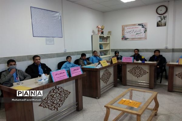 بازدید مدیر آموزش و پرورش خلیل‌آباد از اجرای طرح مدام در دبیرستان رئیس‌زاده