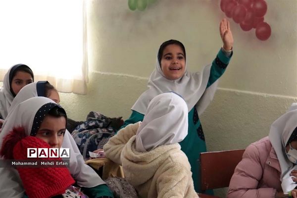 جنگ جوانه‌ها در مدارس شهرستان آباده