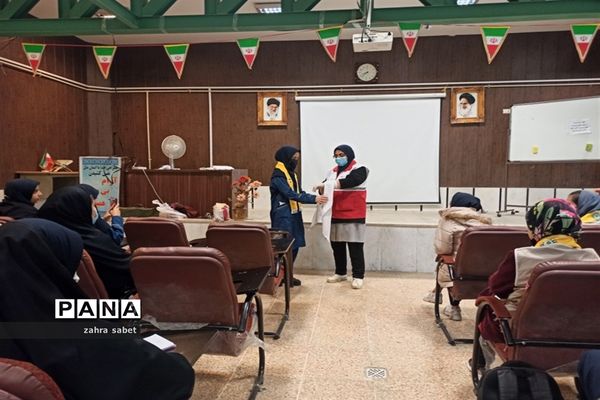 برگزاری دوره دوم کارگاه آموزشی یاور مربیان  دختر ناحیه 3 شیراز