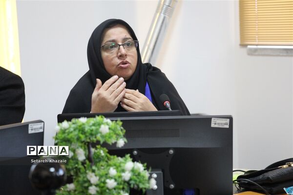 نشست تبیین طرح ملی مفاخر خراسان رضوی در ناحیه6