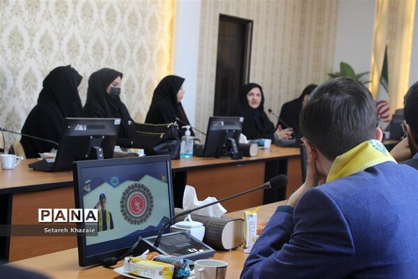 نشست تبیین طرح ملی مفاخر خراسان رضوی در ناحیه6