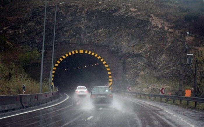 بارش باران در محور‌های ۶ استان کشور