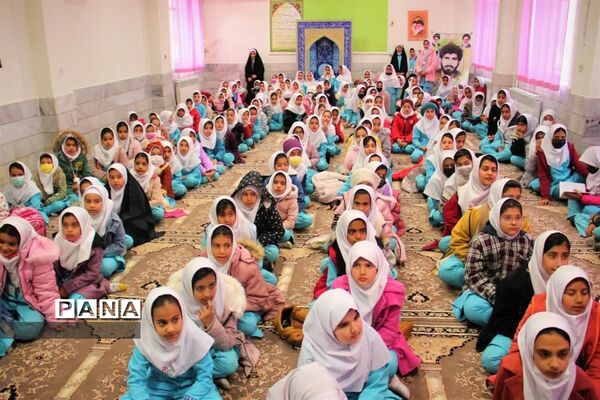 بازدید از آموزشگاه شاهد شهید عبدالرحمن آدمی ابرکوه