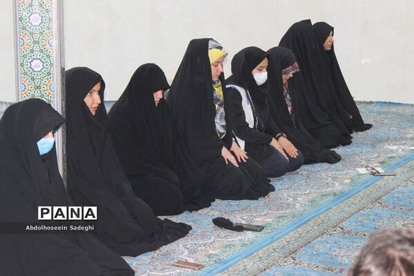نماز جماعت معاونان و کارشناسان حوزه پرورشی ادارات آموزش و پرورش شهرستان‌ها و مناطق استان بوشهر