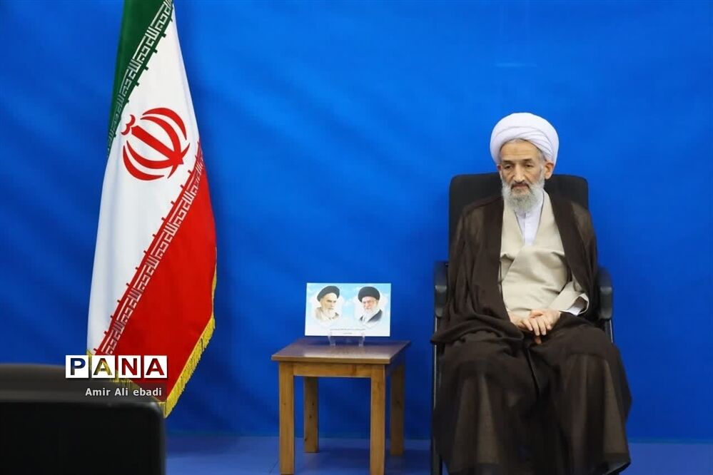 دیدار اعضای بسیج دانشجویی با نماینده ولی فقیه