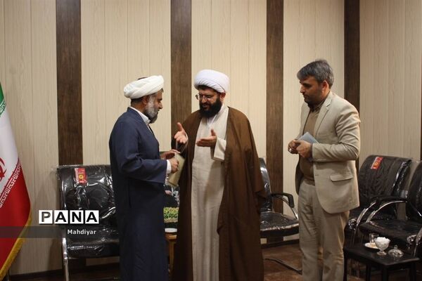 جلسه کمیته فرهنگی در دفتر امام جمعه بخش جوادآباد