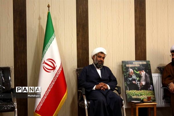 جلسه کمیته فرهنگی در دفتر امام جمعه بخش جوادآباد