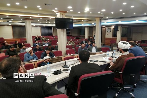 نشست رابطین کمیته‌های همکاری حوزه و آموزش و پرورش در قم