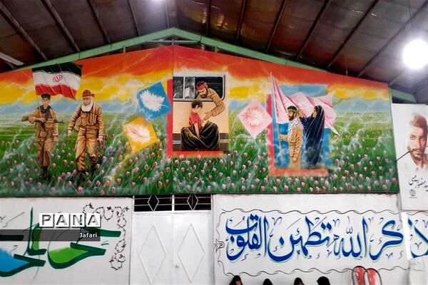 جشنواره (مدرسه ای یازده کلاس یازده سرود) در مدرسه ندای اسلام در استان اصفهان